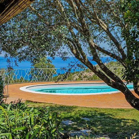 Oasi Di Pace E Relax Con Piscina In Costa Smeralda
